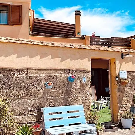 Domo La Laguna Bed and breakfast