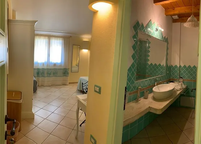 Domo La Laguna Frühstückspension Càbras