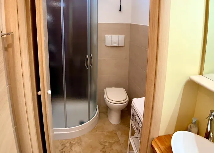 Domo La Laguna Càbras